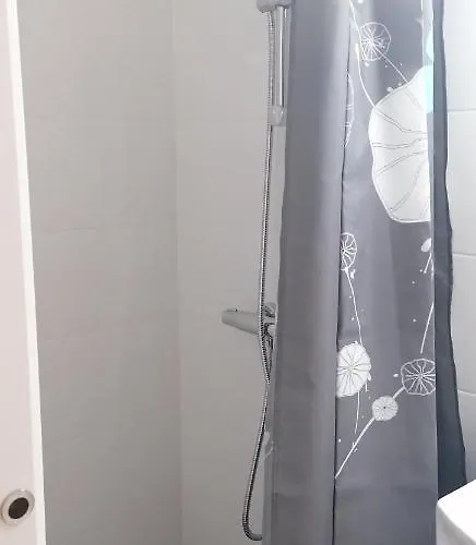 Coqueto En Alameda Principal Garaje Apartmán